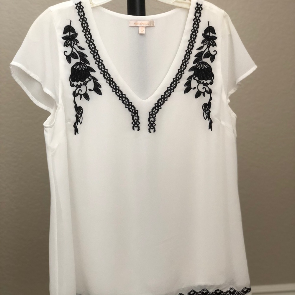 Skies are Blue Floral Patterned Blouse